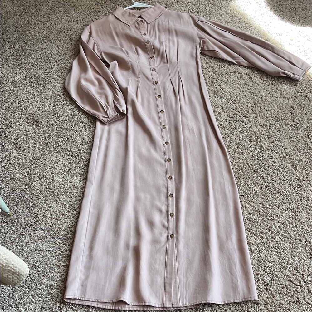 Taupe fitted Button-Down Dress